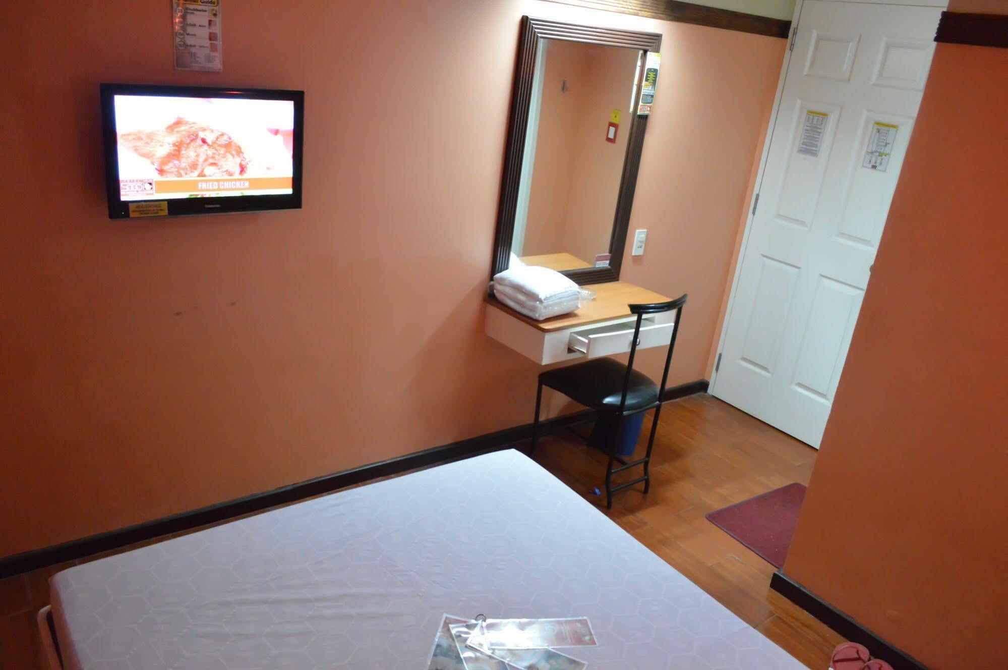 מנילה Hotel Sogo Avenida מראה חיצוני תמונה